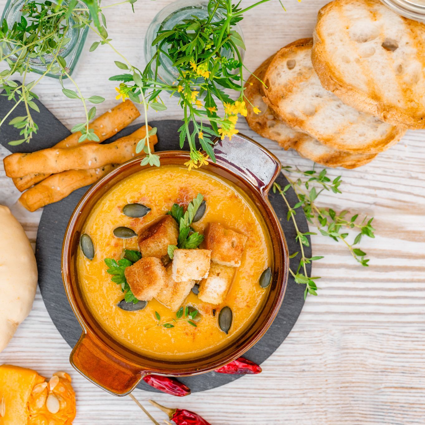 Soupe de poulet et patates douces