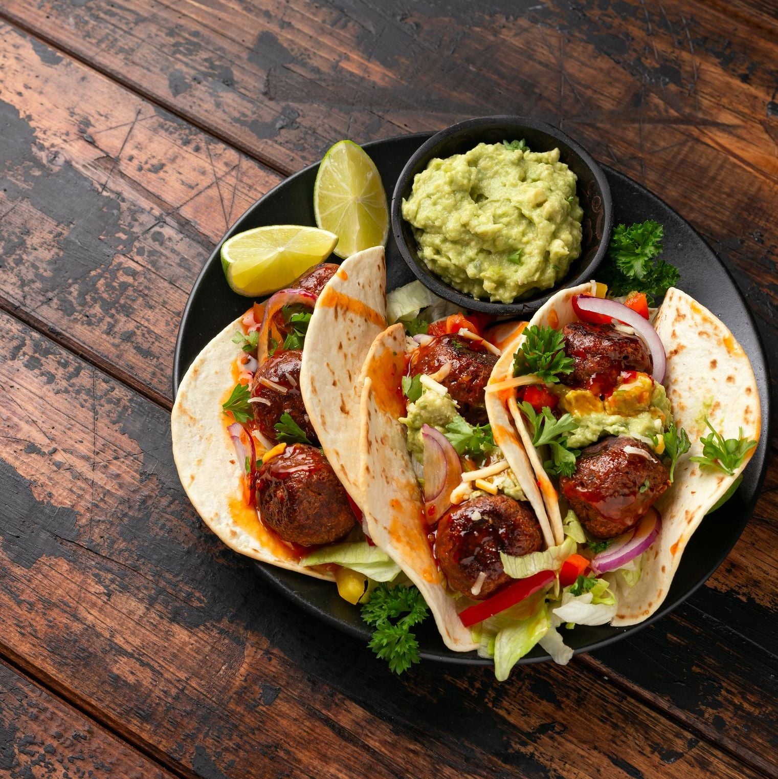 Tacos aux boulettes de poulet