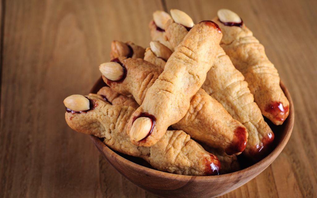 Recette Halloween - Cookies en doigts de sorcière - Chef Jonathan Garnier - La Guilde Culinaire